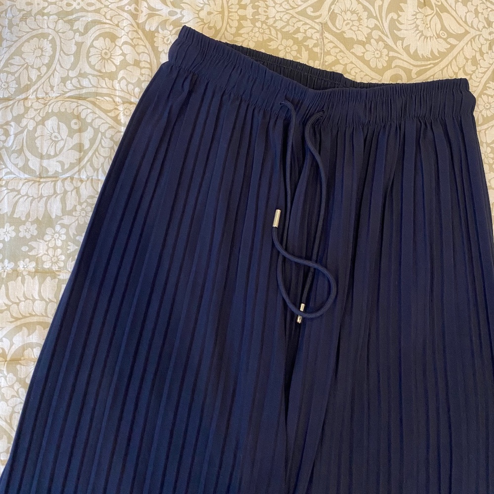 Pants - Picture 2 of 5